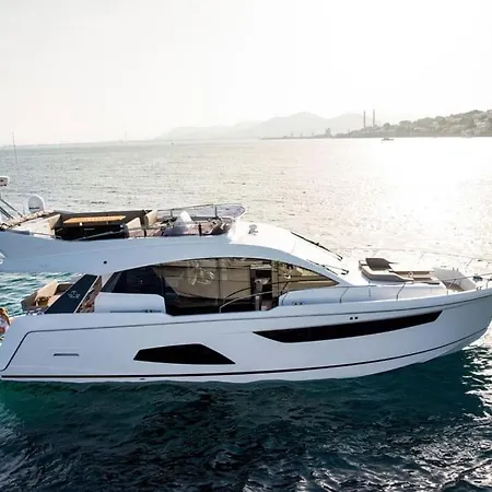 بوتيل Sealine Whiteshell