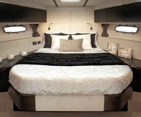 Sealine Whiteshell بوتيل *