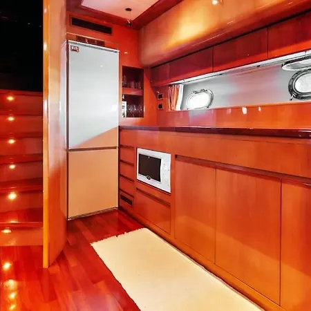 بوتيل Sealine Whiteshell *
