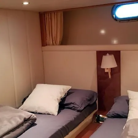 بوتيل Sealine Whiteshell تورّيفيِخا