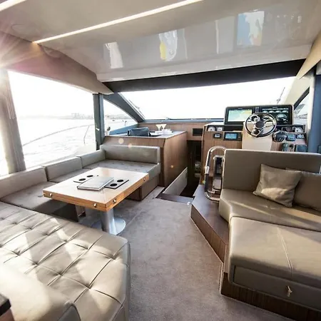 بوتيل Sealine Whiteshell *